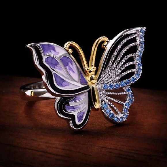 Jewelry - 🦋 S 925 Butterfly Stunning Sterling Silver Ring